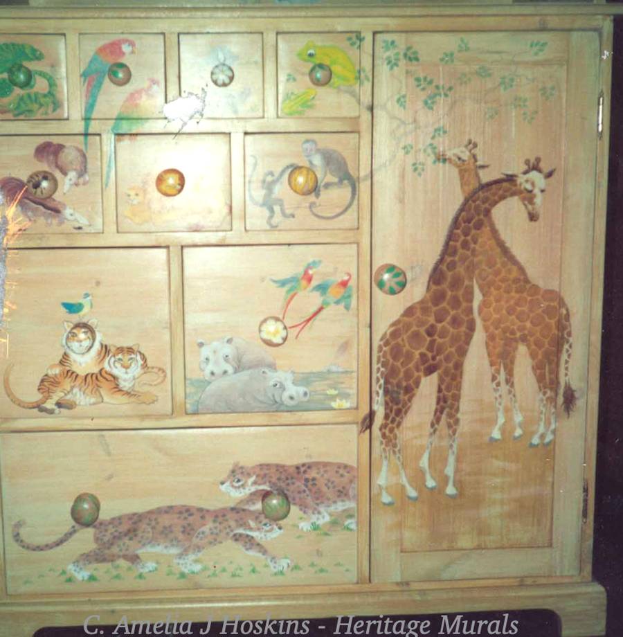 Animal Chest of Drawers